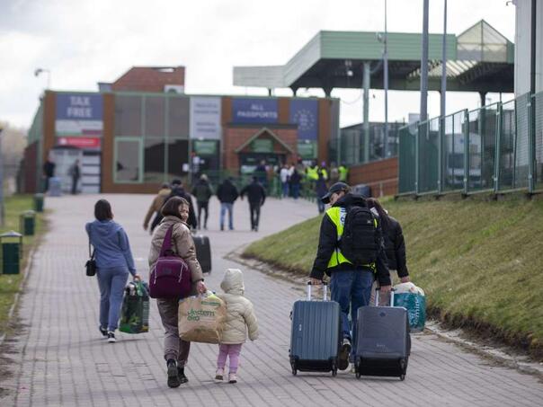 Hiljade tražilaca kojima je odbijen azil dobijaju novac da napuste Njemačku
