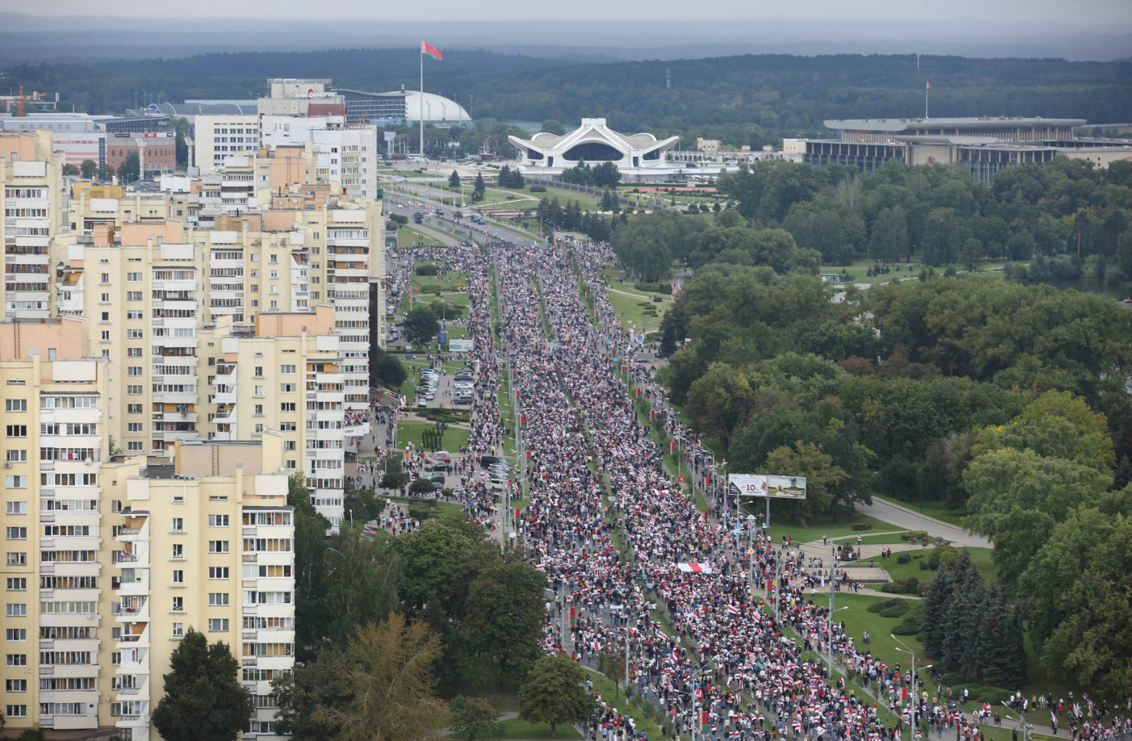 Hiljade učesnika se uputilo prema rezidenciji Lukašenka