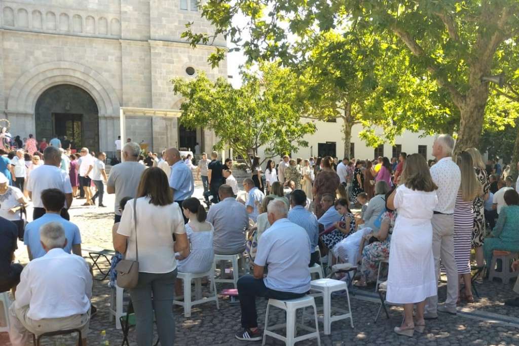 Hiljade vjernika na blagdan Velike Gospe u Međugorju i u Širokom Brijegu