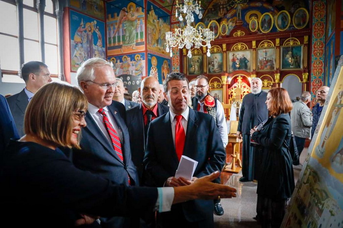 Hill: Sankcije uvedene Vulinu ne znače lošije odnose sa Srbijom