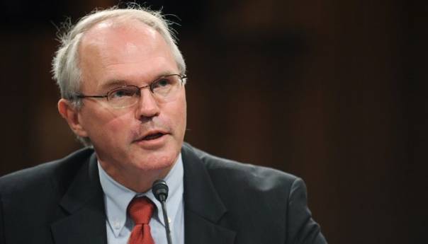 Hill: Srbija da razmisli da li je održiva 'neutralna pozicija