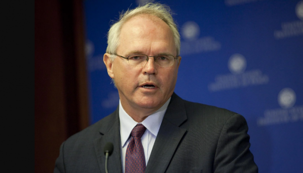 Hill: Za Srbiju postoji samo jedan put - Zapad i EU