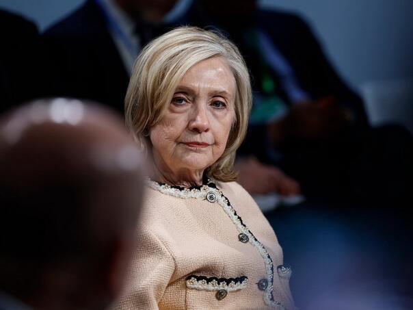 Hillary Clinton optužuje Trumpa za zataškavanje Epsteinovih spisa