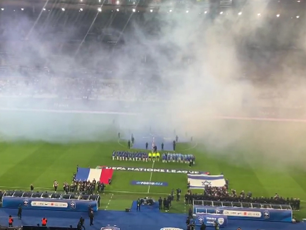 Himna Izraela izviždana na stadionu: Na TV prenosu se ništa nije čulo, pušten čak i dim