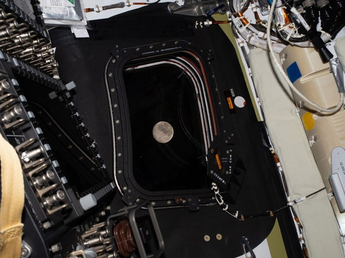 Historija ispisana: Posada Artemis II otišla najdalje od Zemlje ikada!