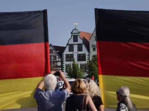 Historijska pobjeda njemačke desnice izaziva politička preispitivanja u Berlinu