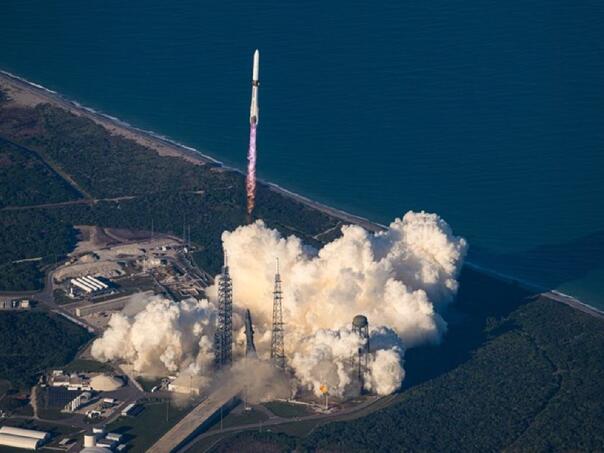 Historijsko lansiranje Blue Origina: Raketa New Glenn poletjela prema Marsu