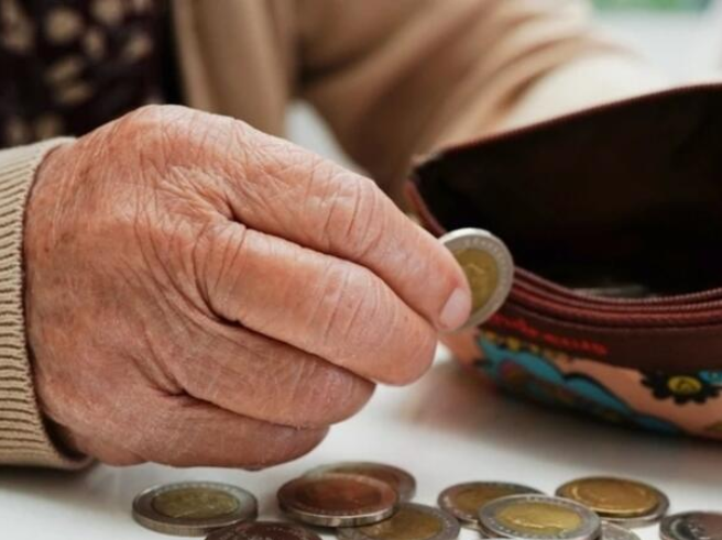 Hit potez crnogorskih penzionera: Vladi uplatili 600 eura "pomoći"