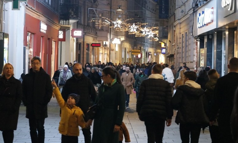 Hitna, MUP i vatrogasci imali manje intervencije u novogodišnjoj noći u Sarajevu