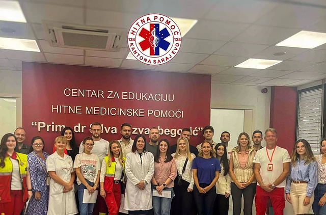 Hitna pomoć KS bogatija za 22 doktora medicine