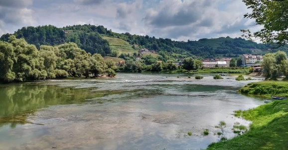 Hitno formirati pravni i ekspertni tim BiH za rješavanje pitanja Trgovske gore