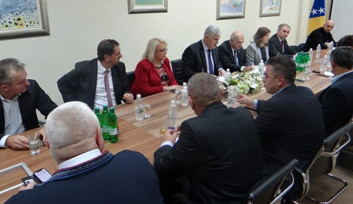 HNS: Dom naroda je zadnja institucionalna brana unitarističkim ciljevima