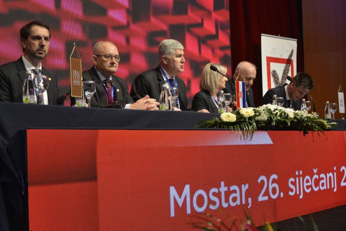 HNS: Izetbegović želi srušiti Daytonski sporazum