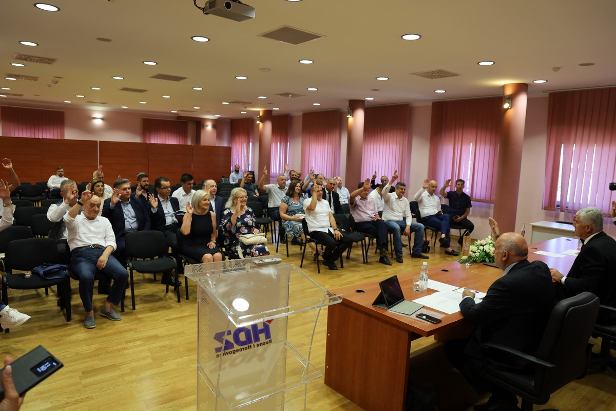 HNS najavio pokretanje rada na teritorijalnoj reorganizaciji BiH
