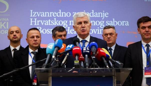 HNS: OHR imao priliku, razmjere krize nakon izbora možemo samo naslućivati