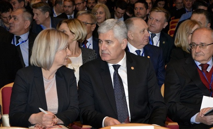 HNS: Reformirati Ustavni sud s naglaskom na strane sudije