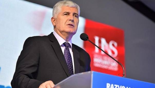 HNS: Sada je Izetbegović i samoprozvani vlasnik BiH