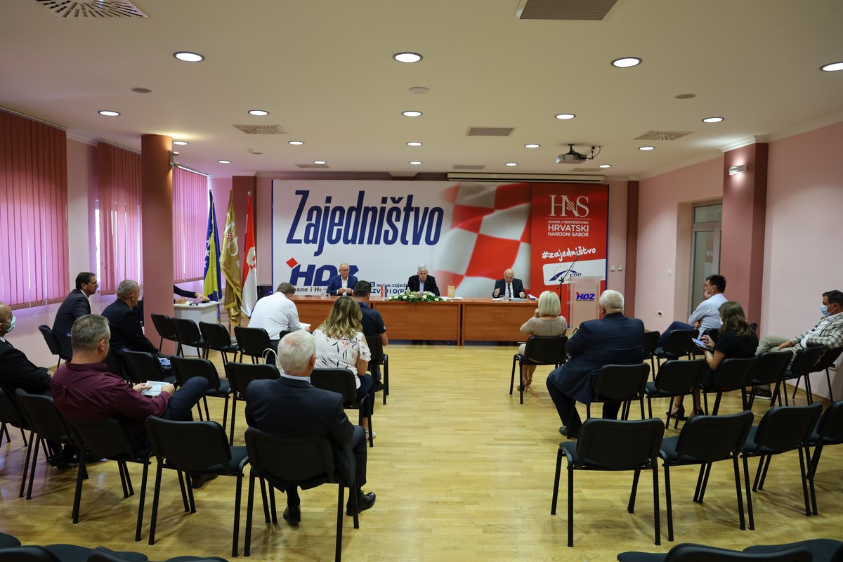 HNS se oglasio o porukama Pompea iz Hrvatske
