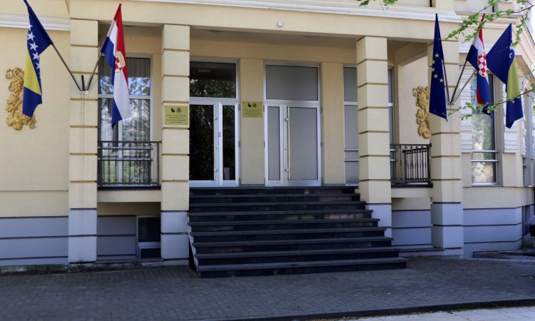 HNS se ponovo oglasio: CIK mora podnijeti ostavke