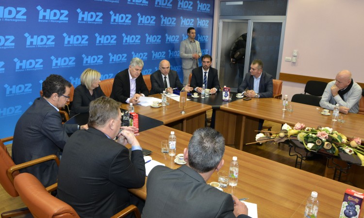HNS traži da SDA podrži izmjene Izbornog zakona