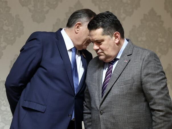 Hoće li Dodik ovlastiti Stevandića za v.d. predsjednika entiteta RS?
