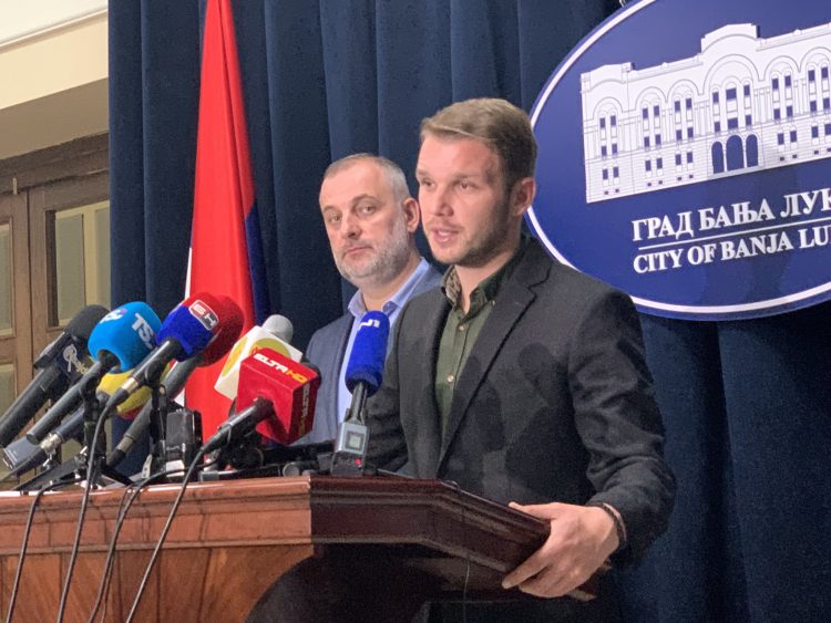 'Hoće li lijepa riječ gradonačelnika otvoriti gvozdena vrata skupštine'