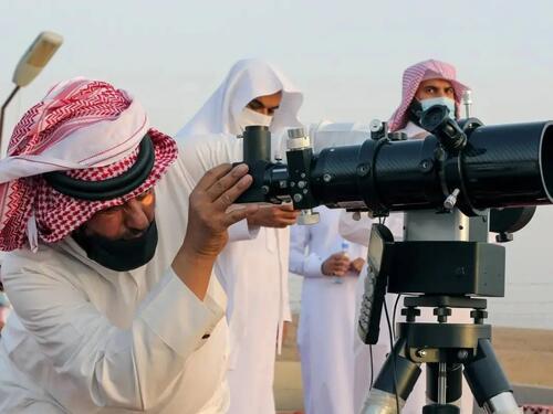 Hoće li politika razdvojiti početak ramazana u UAE i Saudijskoj Arabiji