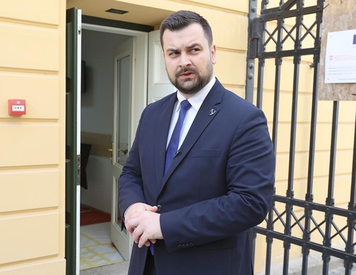 Hodžić: Manjine pod velikim pritiskom, moramo biti odgovorni i ozbiljni