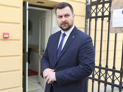Hodžić: Manjine pod velikim pritiskom, moramo biti odgovorni i ozbiljni