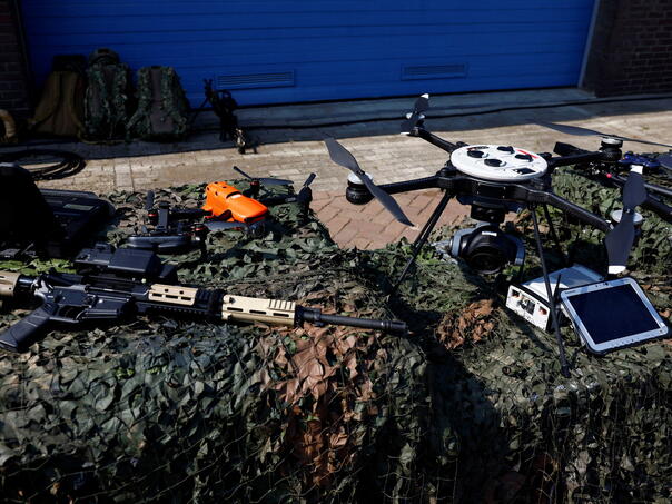 Holandija postaje prva članica NATO-a koja kupuje američko oružje za pomoć Ukrajini