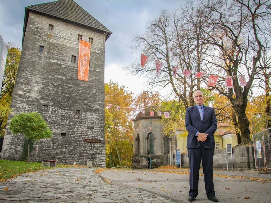 Ambasador Holtzapple u posjeti Kantonu 10 i Unsko-sanskom kantonu