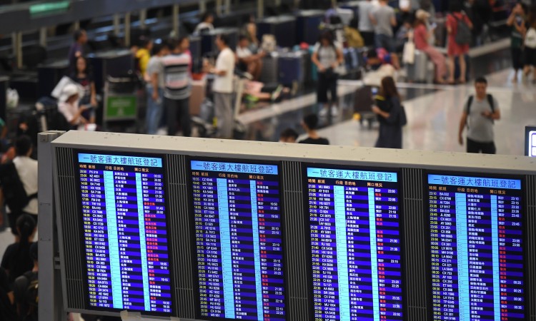 Hong Kong će imati specijalna mejsta za vakcinisane gdje će se moći družiti