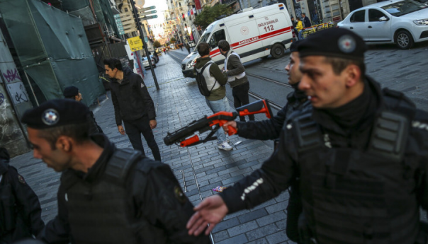 Horor u Istanbulu: Nakon eksplozije pucnjava u metrou