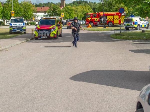 Horor u Švedskoj: Napadač s mačem upao u školu i ranio više ljudi