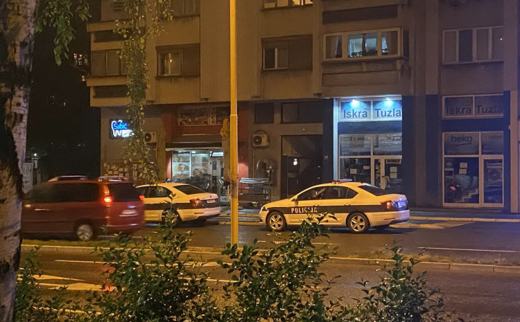 Horor u Tuzli: Mladić se bacio sa zgrade