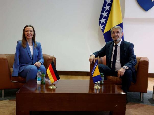 Hostert podržala rad visokog predstavnika i osudila napad na ustavni poredak BiH