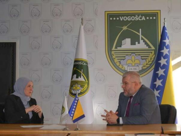 Hota-Muminović posjetila Općinu Vogošća: Jačanje saradnje i planiranje novih projekata
