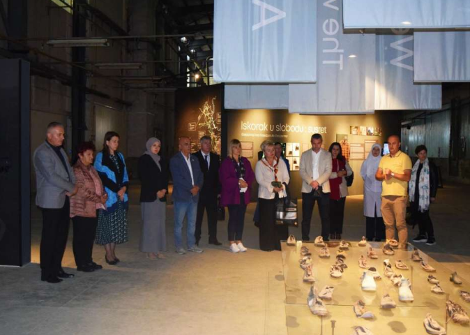 Hota-Muminović predvodila delegaciju KS u posjeti Srebrenici i Memorijalnom centru