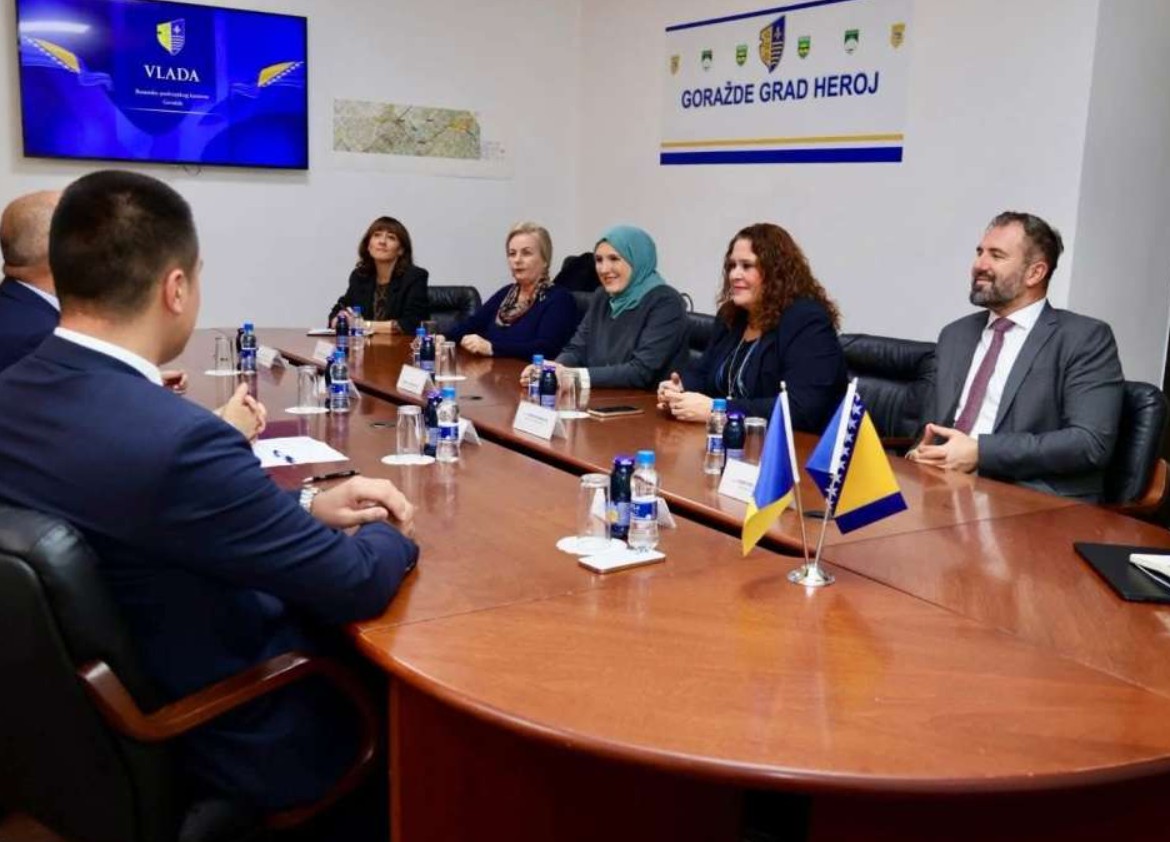 Hota-Muminović u Goraždu: Vrijeme je za promjene u obrazovanju