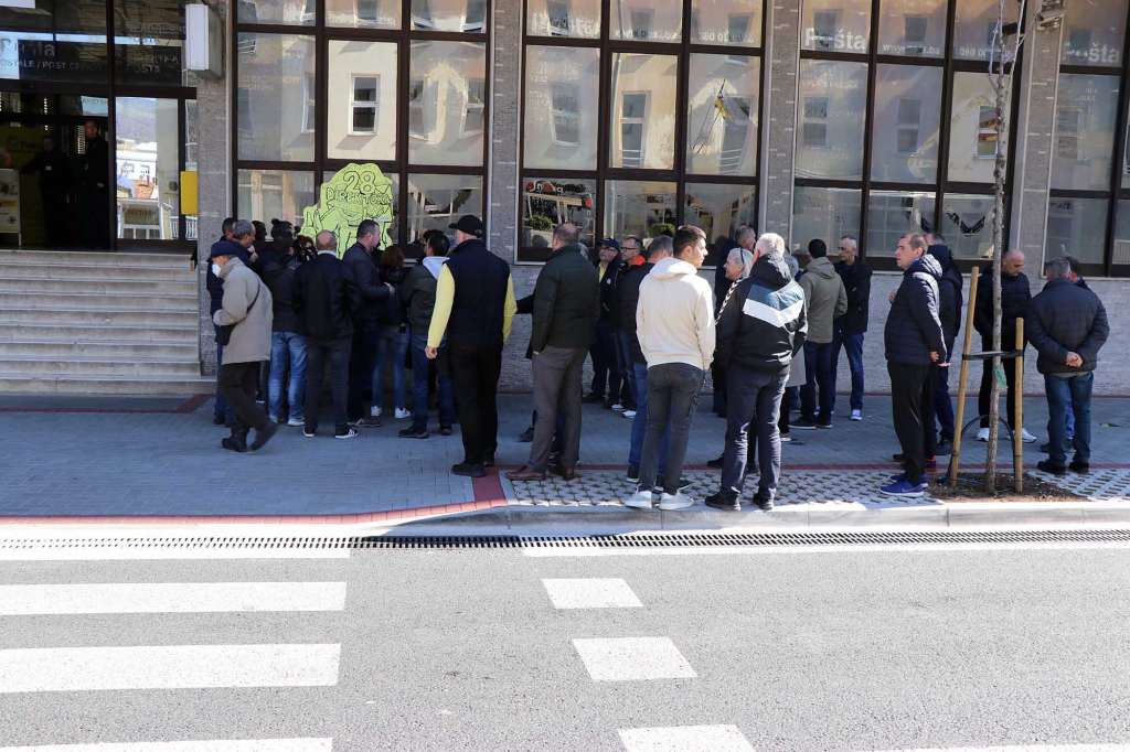HP Mostar održale jednosatni štrajk upozorenja