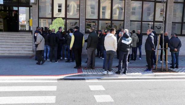 HP Mostar održale jednosatni štrajk upozorenja