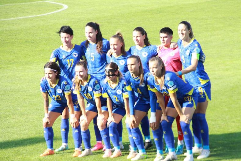 Hrabre Zmajice povele protiv Slovenije pa doživjele poraz