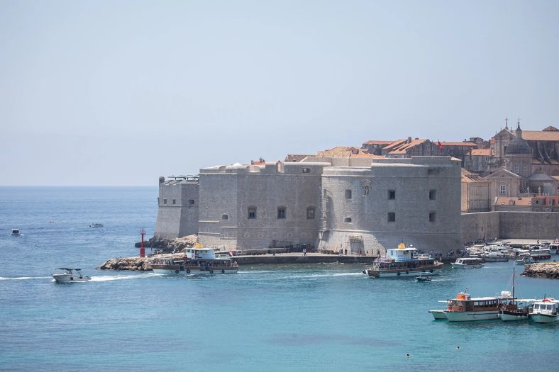 Hrabri Nermin Spahić spasio troje ljudi iz mora u Dubrovniku