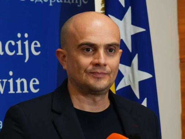 HRS žestoko o Čoviću i HNS-u: Ko je tražio mrvice s vođinog stola?