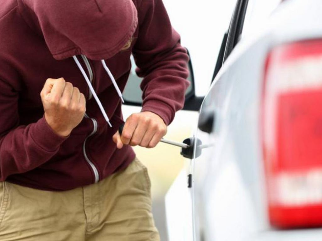 Hrvat ukrao auto, vozio ga danima pa poručio: Bilo mi je dosadno