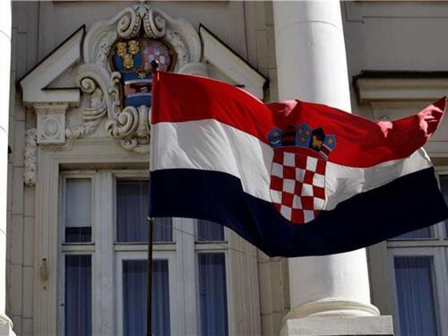 Hrvati u Srbiji proslavili praznik uz uskraćeno pravo na zastave