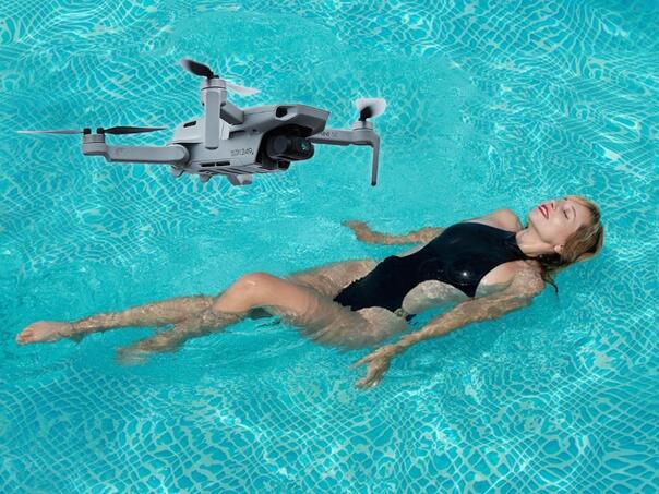 Hrvatica ima problem, komšija je snima dronom dok se kupa u svom bazenu