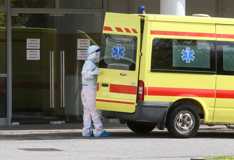 Hrvatska: 828 novih slučajeva zaraze, preminulo 15 osoba