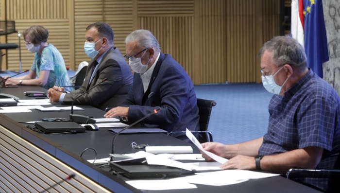 Hrvatska: Bez maski na događajima gdje svi imaju covid digitalne potvrde