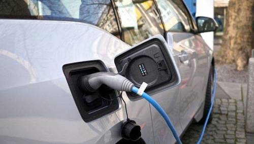 Hrvatska će kupcima električnih vozila davati poticaj i do 9.000 eura